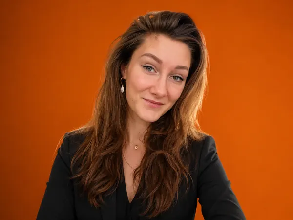 Hannah, Relationship Manager